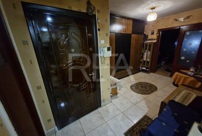 Apartament cu 4 camere - zona Auchan Vitan - 43