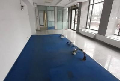 Spațiu comercial, de 126 mp, în Central - 1