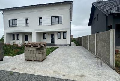 Casă cu 4 camere cu Teren 165 Mp în Săcălaz - 2