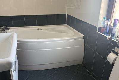 Apartament cu 3 camere decomandat în Roșu - 4