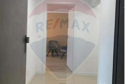 Apartament cu 3 camere decomandat în Terezian - 2
