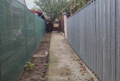 Casă individuală cu 4 camere în Central