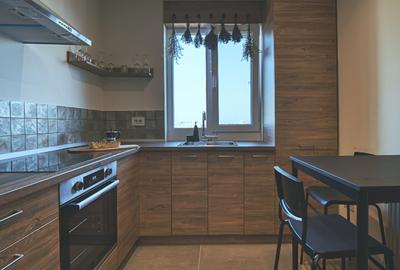 Comision 0 - zona Dacia, str.Labrint - Apt. 2 camere - renovat - 11