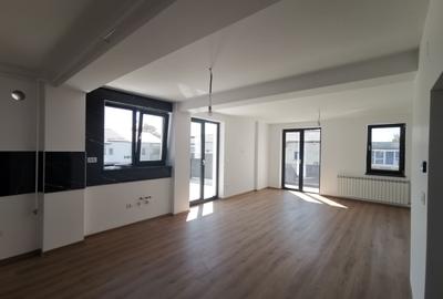 Apartament cu 3 camere în Central - 2