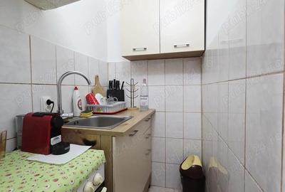 Garsoniera cu imbunatatiri mobilata si utilata Tiglina 1 - 1