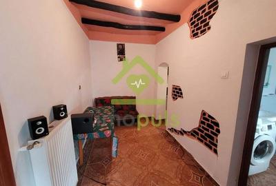 Casă cu 5 camere cu Teren 1000 Mp în Dâmbovița - 19