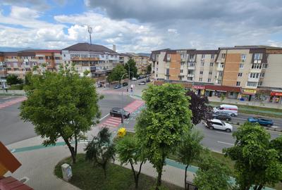 Apartament cu 4 camere decomandat în Tolstoi - 3