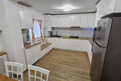 Casă cu 5 camere cu Teren 300 Mp în Central - 8