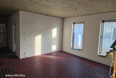 Casă cu 4 camere în Curtișoara - 3