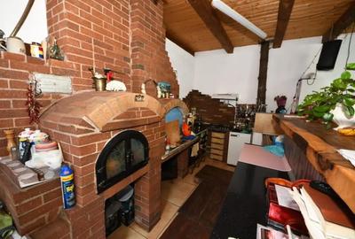 Casă cu 5 camere cu Teren 681 Mp în Bd. Coșbuc - 13