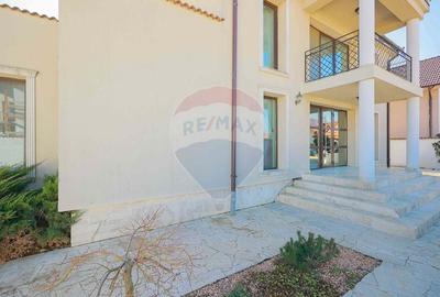 De vanzare Casa/Pensiune in zona Nufarul - Sanmartin - 50