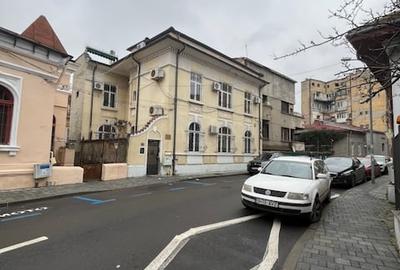 Casă cu 12 camere cu Canalizare în Ultracentral - 3