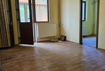 Apartament cu 3 camere în Central - 3