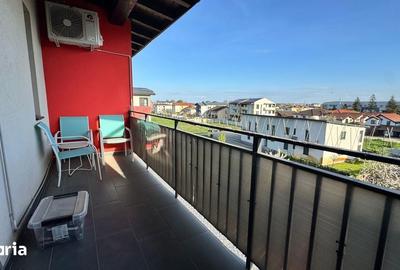 Apartament cu 3 camere semidecomandat în Girocului - 1