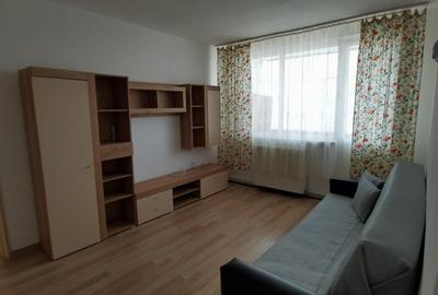 Apartament cu 2 camere semidecomandat, mobilat în Mihai Viteazul