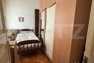 Casă cu 3 camere cu Canalizare în Parcul Carol - 14