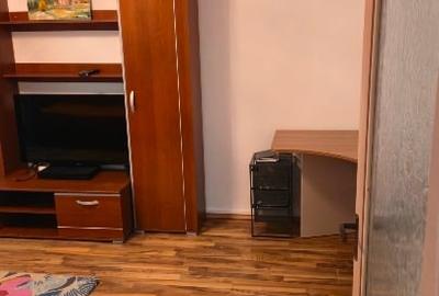 De închiriat garsonieră spațioasă cu loc de parcare - 11