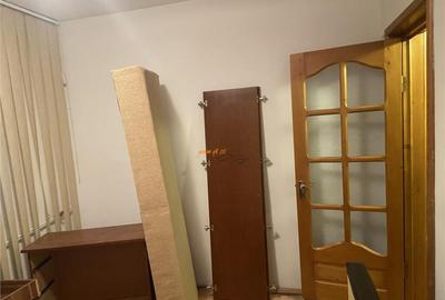 Apartament 3 camere , zona cartier Sud , et 2/4, decomandat, - 4