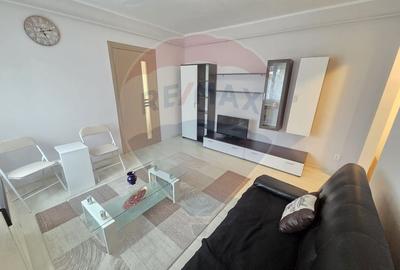 Apartament cu 2 camere semidecomandat, mobilat în Vest