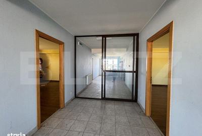 Spațiu comercial, de 4,403 mp, în Bucovăț - 11