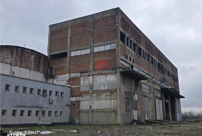 Spațiu comercial, de 17,500 mp, în Central - 13