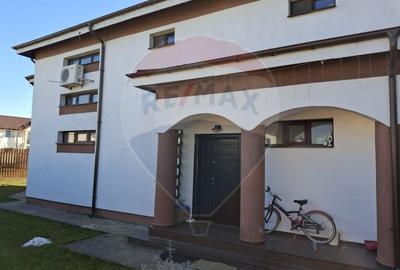 Casă cu 6 camere cu Teren 509 Mp în Vârteju - 1