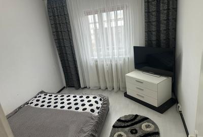 Apartament cu 3 camere semidecomandat, mobilat în Calea București - 8