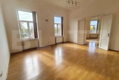 Apartament cu 3 camere decomandat în Ultracentral