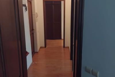 Apartament cu 2 camere decomandat în Central - 3
