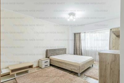 Garsonieră decomandată în Tractorul