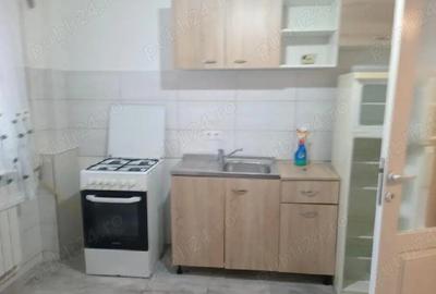 Inchiriez Ap cu 2 camere Parter - 3