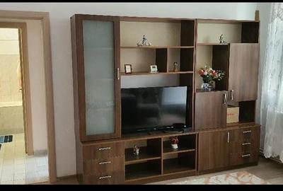 Apartament cu 2 camere semidecomandat, mobilat în City Park Mall