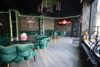 Spațiu comercial, de 100 mp, în Central - 3