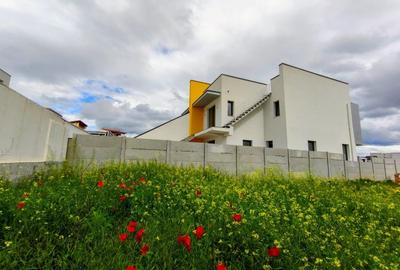 Vanzare Vila moderna cu terasa circulabila superioara - 19