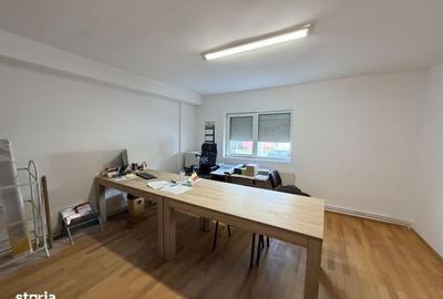 Casă cu 3 camere în Central - 2