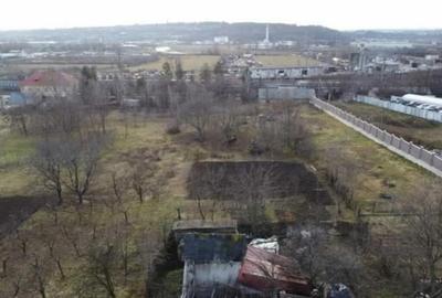 Teren de 2100 mp, în Burdujeni