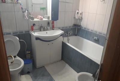 Apartament cu 3 camere decomandat în Central - 10