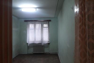 Apartament cu 2 camere decomandat în George Enescu