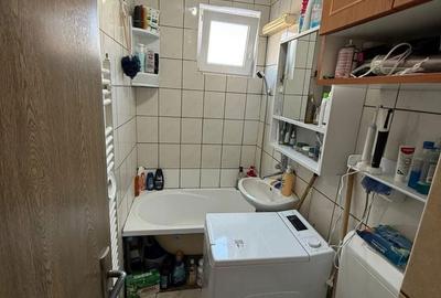 Apartament cu 2 camere nedecomandat în Micro 14 - 15