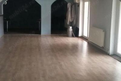 Spațiu comercial, de 128 mp, în Central - 6