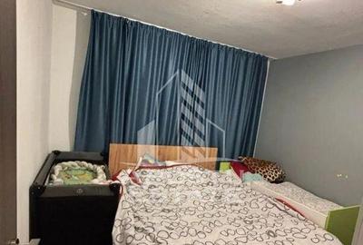 Apartament cu 2 camere decomandat, mobilat în Soarelui