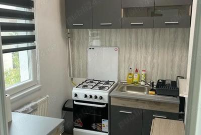 Garsonieră decomandată în Petros - 2