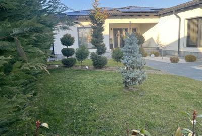 Casă cu 4 camere cu Teren 860 Mp în Micălaca - 1