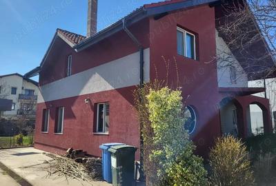 Casă cu 3 camere cu Teren 600 Mp în Central - 6