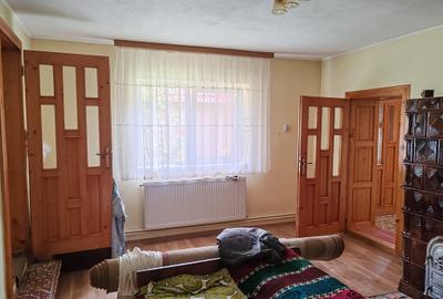 Casa 4 camere libera la vanzare VLADENI - 3