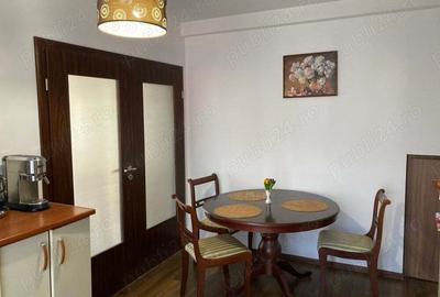 Casă în P-ța Unirii - 9