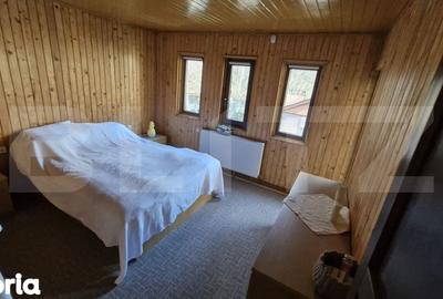 Casă cu 6 camere cu Teren 3000 Mp în Sălciua - 1