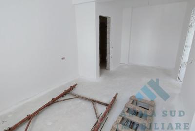 Penthouse cu 4 camere decomandat în Popești-Leordeni - 16