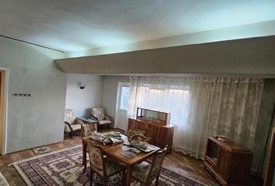 SUD zona Bulevard 4 camere et 1 dec. 120 mp la 128000 euro SUD zona Bulevard 4 camere et 1 dec. 120 mp la 128000 euro - 3