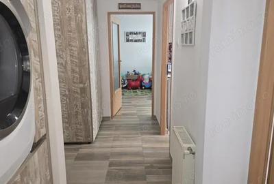 Apartament cu 2 camere decomandat în 22 Decembrie - 19